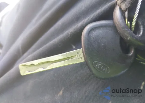 2011 Kia Sorento Lx from USA, damaged, VIN 5XYKTCA14BG079081